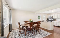 61 WICKOM Avenue, HAMILTON, NJ 08690
