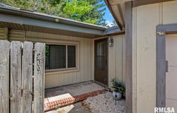 6600 S 6TH Street, Springfield, IL 62712