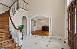 606 LONGCHAMPS Drive, DEVON, PA 19333