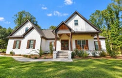 106 Ridge Oak Ln, Saltillo, MS 38866