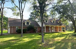 2811 N Shore Drive, Bonham, TX 75418