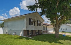 601 High Street, Dixon, IL 61021