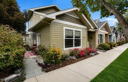 546 Blue Moon Drive, Central Point, OR 97502