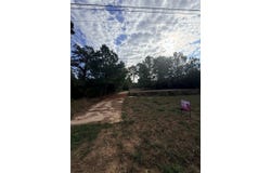 127 Koali Dr, Bastrop, TX 78602