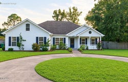 600 Highland Drive, Bay Saint Louis, MS 39520
