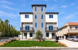 3407 Tilden Avenue, Los Angeles, CA 90034