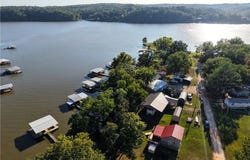 3386 Dogwood Dr, Stover, MO 65078