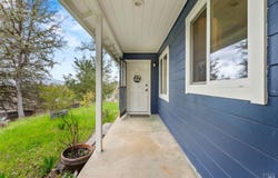 210 Bourbon Lane, Ukiah, CA 95482