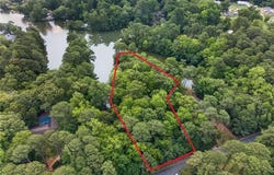 1624 W Adams Drive, Suffolk, VA 23436
