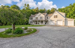 4 Divot Drive, Gray, ME 04039