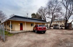 2406 Indiana Ave, Caldwell, ID 83605