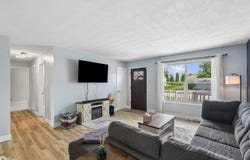 2011 Wardview Road, Marshalltown, IA 50158