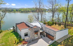 731 Bowman Bend Rd, Harriman, TN 37748