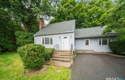 3 Dorman Road, Oxford, CT 06478