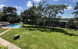 1220 S 120th Plaza, Omaha, NE 68144