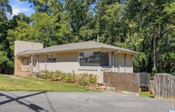 2021 KENT WAY, HOOVER, AL 35226