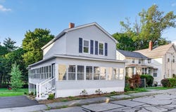 13 Goddard St, Webster, MA 01570