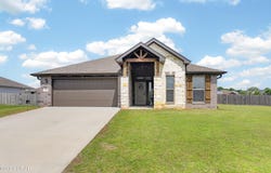 901 Delaney Drive, Carl Junction, MO 64834