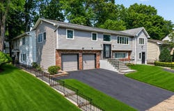 10 Sam Law Drive, Monsey, NY 10952