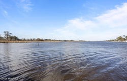 19 Batts Hill Road, New Bern, NC 28562