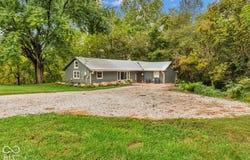 4344 E Us Highway 40, Greencastle, IN 46135