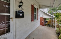 5 MONROE Street, MOHNTON, PA 19540