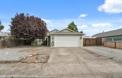1134 Coachman Drive, Central Point, OR 97502