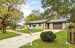 106 E Chestnut Avenue, Bay City, MI 48706