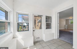 7039 GUILFORD RD, UPPER DARBY, PA 19082