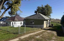 317 SUMMIT ST, Pierson, IA 51048