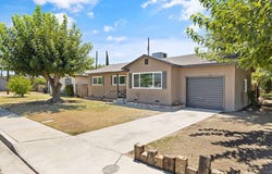 2041 W Cecil Court, Visalia, CA 93291