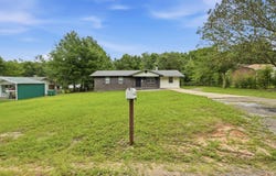 320 Forrest Parkway, Crestview, FL 32539