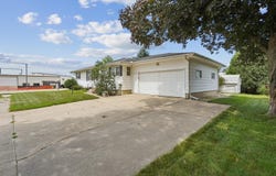 628 2nd Ave W, Cresco, IA 52136