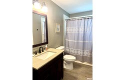 3721 Queen Anne Avenue, Quincy, IL 62305-4753