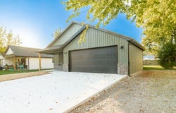 659 W Cherry Street, Scottsburg, IN 47170