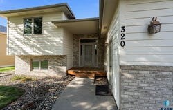 320 W 5th St, Tea, SD 57064