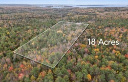 M6 L 26 Black Road N, Searsport, ME 04974
