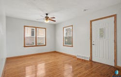 710 N Terrace Pl, Sioux Falls, SD 57104