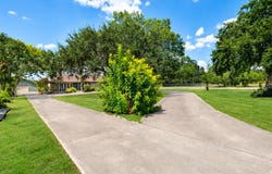 1033 E Live Oak, Schertz, TX 78154