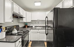 2440 Parmenter Boulevard, Royal Oak, MI 48073