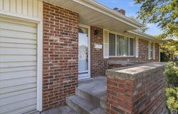 1706 SW Arrowhead RD, Topeka, KS 66604