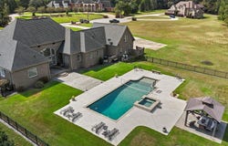 102 Country Court, Kathleen, GA 31047