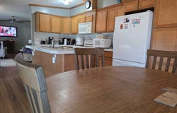 228 Pin Oak Circle, Elyria, OH 44035