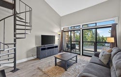 11589 Snowpeak Way, Truckee, CA 96161