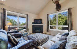 291 N PALISADE St, RockawayBeach, OR 97136
