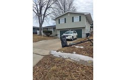 5109 Spencer Drive SW, Cedar Rapids, IA 52404