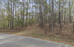 Lbk Circle, Tignall, GA 30668