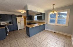 206 E Perry Street, Versailles, IN 47042