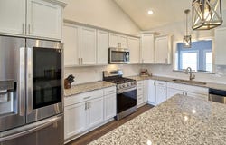 32 Loraine Way, Hurricane, WV 25526