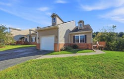 3827 Alexandra Ct, Roanoke, VA 24012